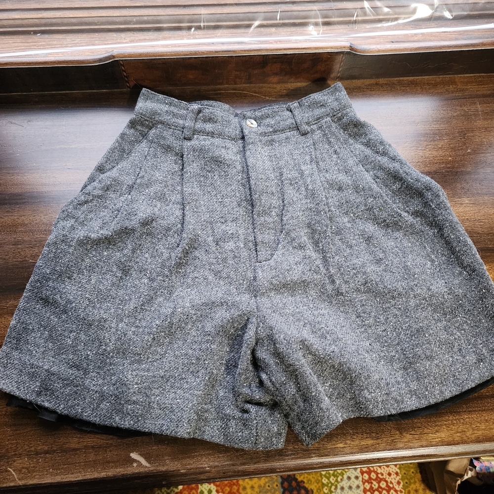 VTG 90s Pleated Wide Leg Tweed Shorts
